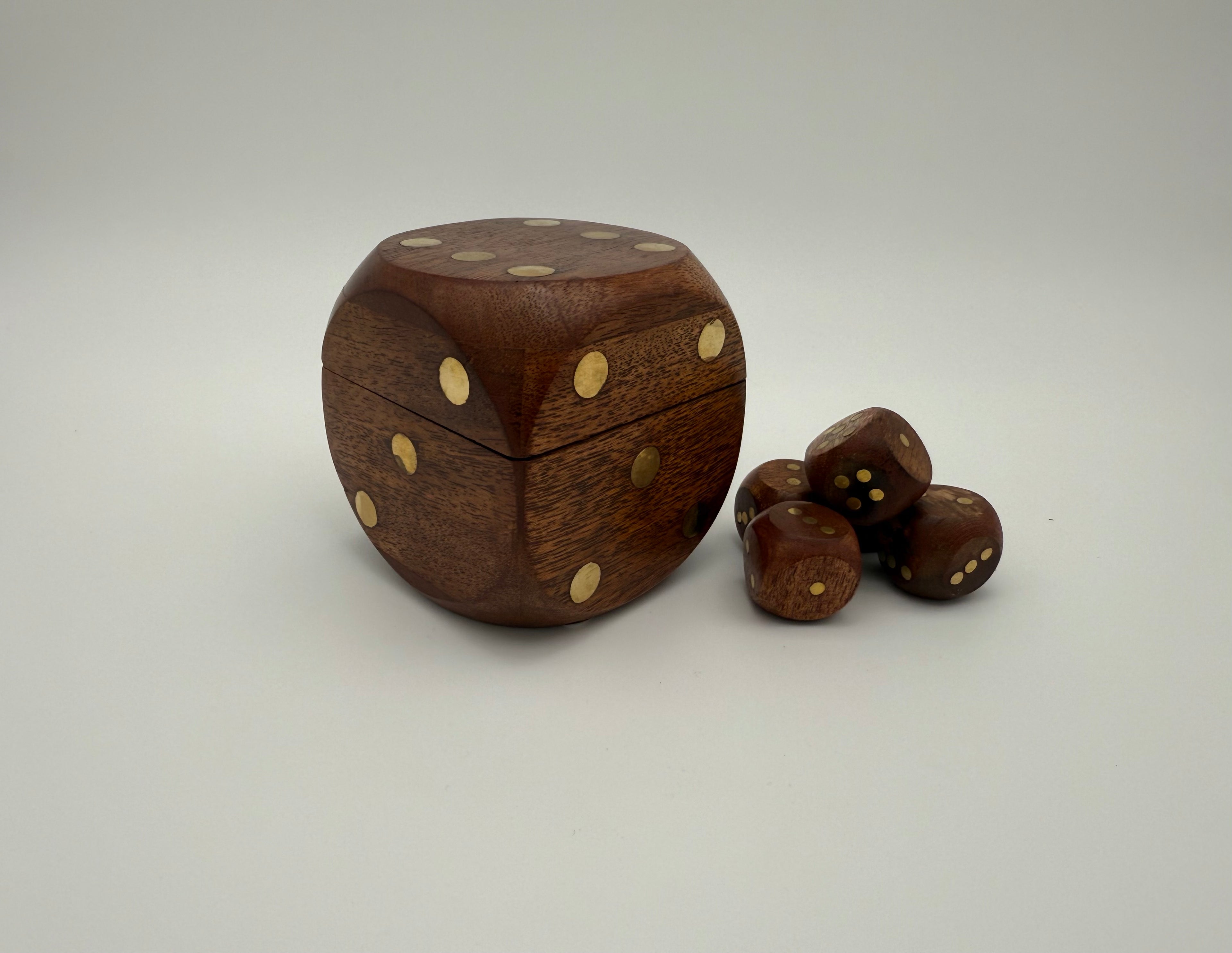 DiceVault – Wooden Edition Cube
